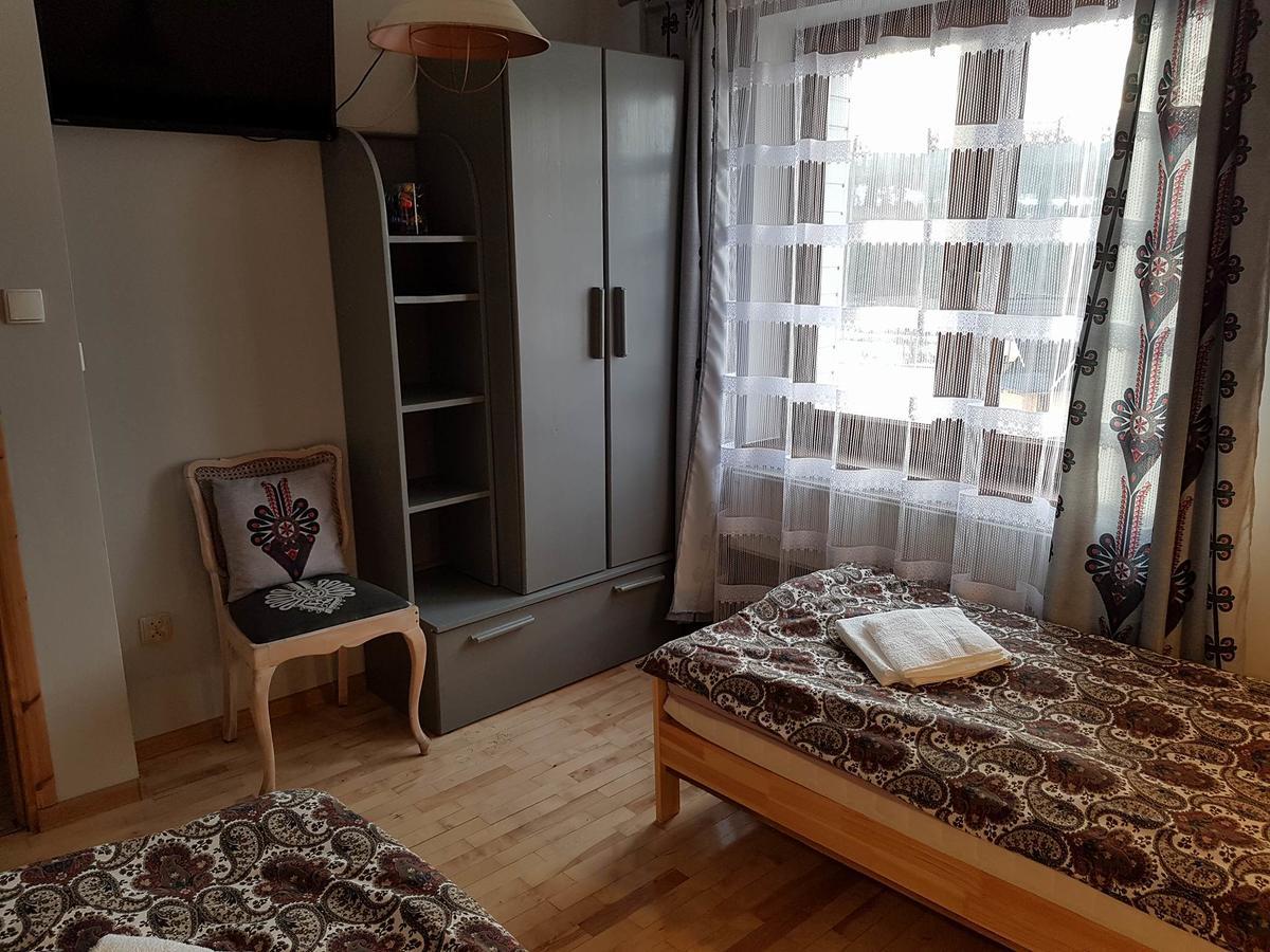 Koliba Nad Bialka Czarna Gora Bed & Breakfast Exterior photo