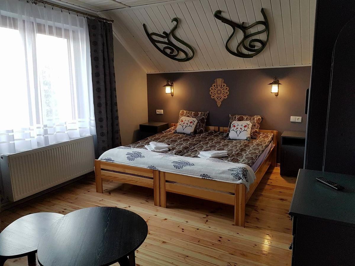 Koliba Nad Bialka Czarna Gora Bed & Breakfast Exterior photo