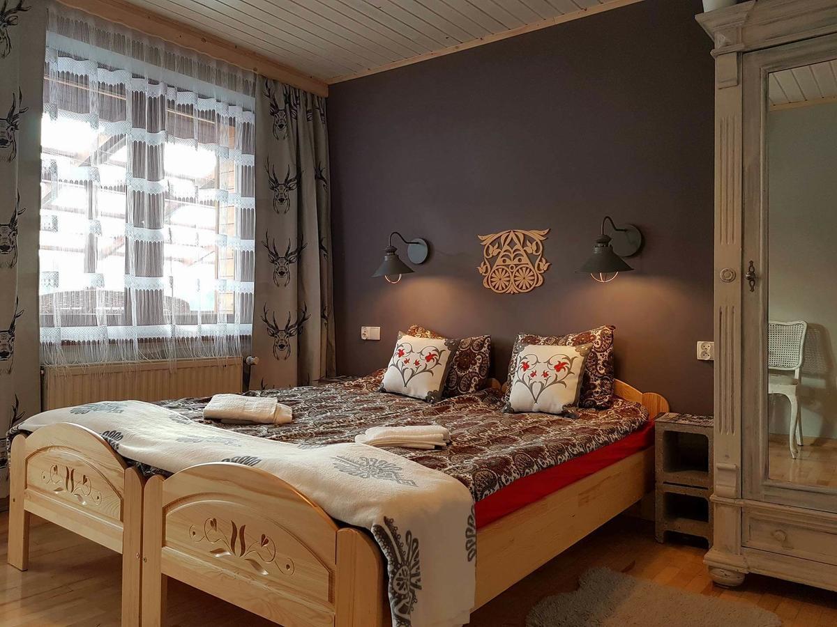 Koliba Nad Bialka Czarna Gora Bed & Breakfast Exterior photo